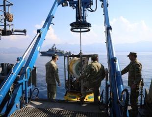 Turkish Navy vessels continue operations after 2 maritime accidents