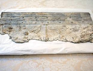 US returns sarcophagus fragments to Lebanon