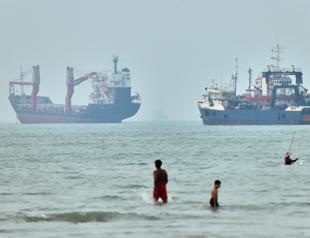 Iran says Hormuz corridor deal with Oman due within days