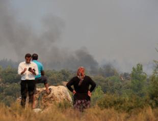 Wildfires rage in Antalya, Adana as homes evacuated