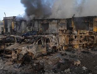 Russia pounds Kiev, ending halt for US talks