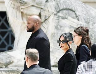 Kardashian awarded 1 euro for 2016 Paris robbery