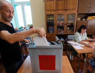 Putin’s party set to retain majority as Russians vote