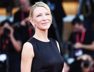 Cate Blanchett asks London theatergoers to stop filming