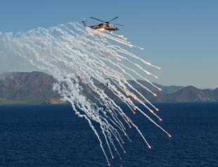 Navy wraps up major drill amid warnings to Greece