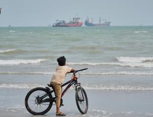 Iran proposes reopening Hormuz within seven days