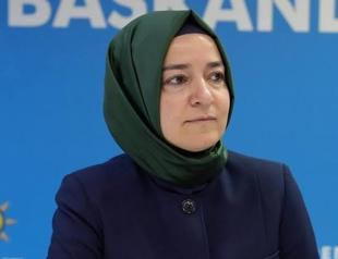 The deputy chair of the ruling party resigns amid allegations