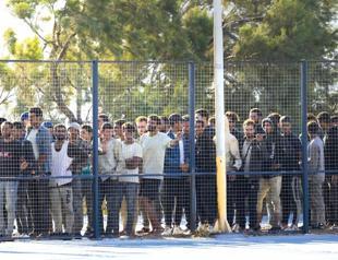 Greece eyes migrant return hub in Africa