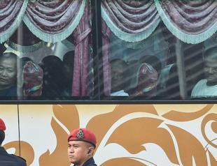 Malaysia starts sending Myanmar migrants home
