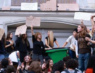 Protesting French teens, police clash