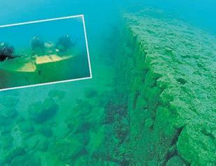 Ancient ruins may be submerged settlement in Van Lake