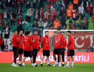 Under pressure Türkiye to take on Belgium