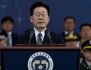 South Korea leader urges Pyongyang dialogue