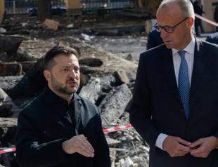 Russia strikes hit Kiev as Germany’s Merz visits