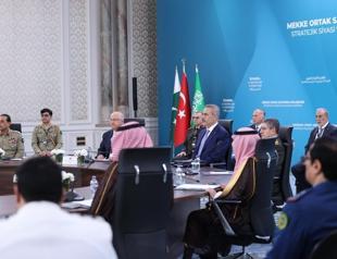Türkiye, Mecca pact allies to discuss regional security in Riyadh