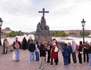 Depeche Mode fans flock to Prague’s Charles Bridge