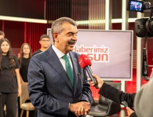 Minister Yusuf Tekin visits Demirören media high school
