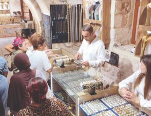 Tourists drawn to Midyat’s 3,000-year-old filigree tradition