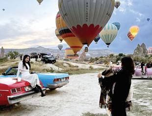 East Asian tourists fuel autumn tourism boom in Cappadocia