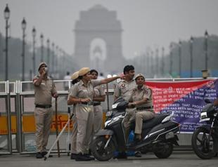 India detains top ‘cockroach’ leaders