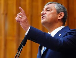 Özel accuses gov’t of trying to cover up fund crisis