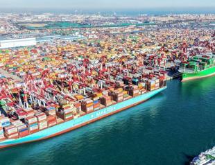 China heads for record trade surplus as exports surge
