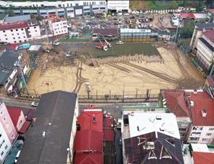 Istanbul demolishes buildings on flood-hit streambeds