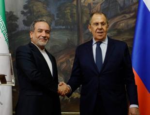 Lavrov in Iran as Moscow looks to mediate in war