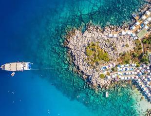 Domestic tourism spending rises 33 percent in second quarter