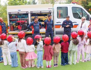 Quake survivors train kindergartners in eastern Türkiye