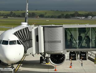 First international flight takes off from new Sydney airport