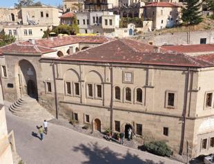 Digital database preserves centuries-old mansions