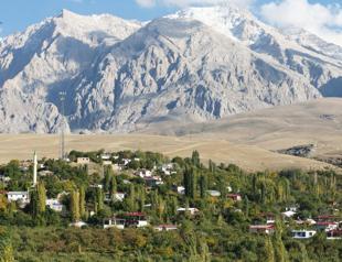 Photography competition showcasing Aladağlar’s autumn scenery begins