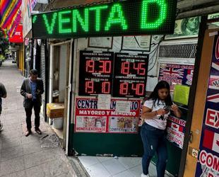 Mexicos new president takes reins of shaky economy