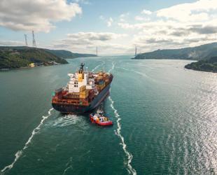 Nearly 41,000 ships transit Turkish straits in first half