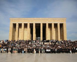 Türkiye marks first school break with tributes to Atatürk