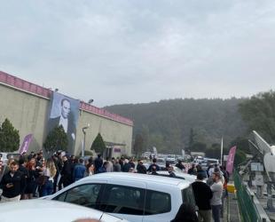 Man detained after storming TV channel building with toy gun in Istanbul