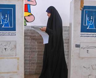 Iraqis vote in general election in rare moment of calm