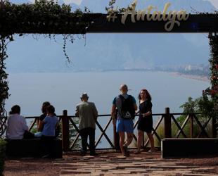 Antalya poised to shatter all-time British tourist record