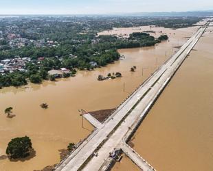Philippines vows arrests over bogus flood control projects