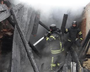 Russian strikes kill three in eastern Ukraine