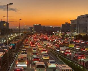 Türkiye’s vehicle fleet surpasses 33 million: Official data