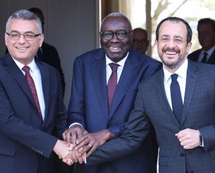 Cypriot leaders agree to explore ways to resume talks