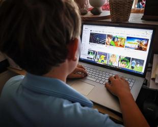 Livestream giant Twitch to ban under-16s in Australia