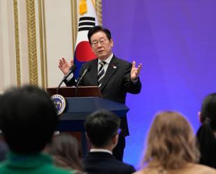 S Korea leader feels should apologize to Pyongyang over predecessors actions