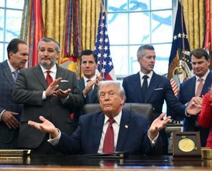 Trump rolls back Bidens fuel rules, sparking climate outcry