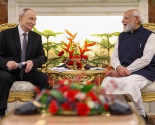 Indias Modi and Russias Putin talk defence, trade and Ukraine