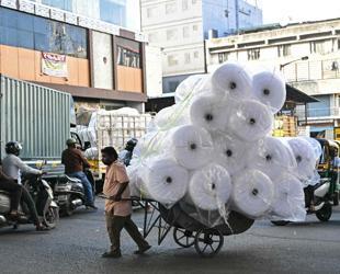 US, India start fresh trade talks seeking elusive deal