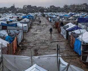 Aid flow into Gaza falls short of the ceasefire terms, Israeli figures show