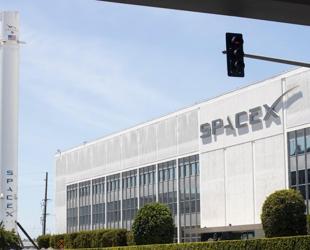 Elon Musk signals plan to launch IPO for SpaceX